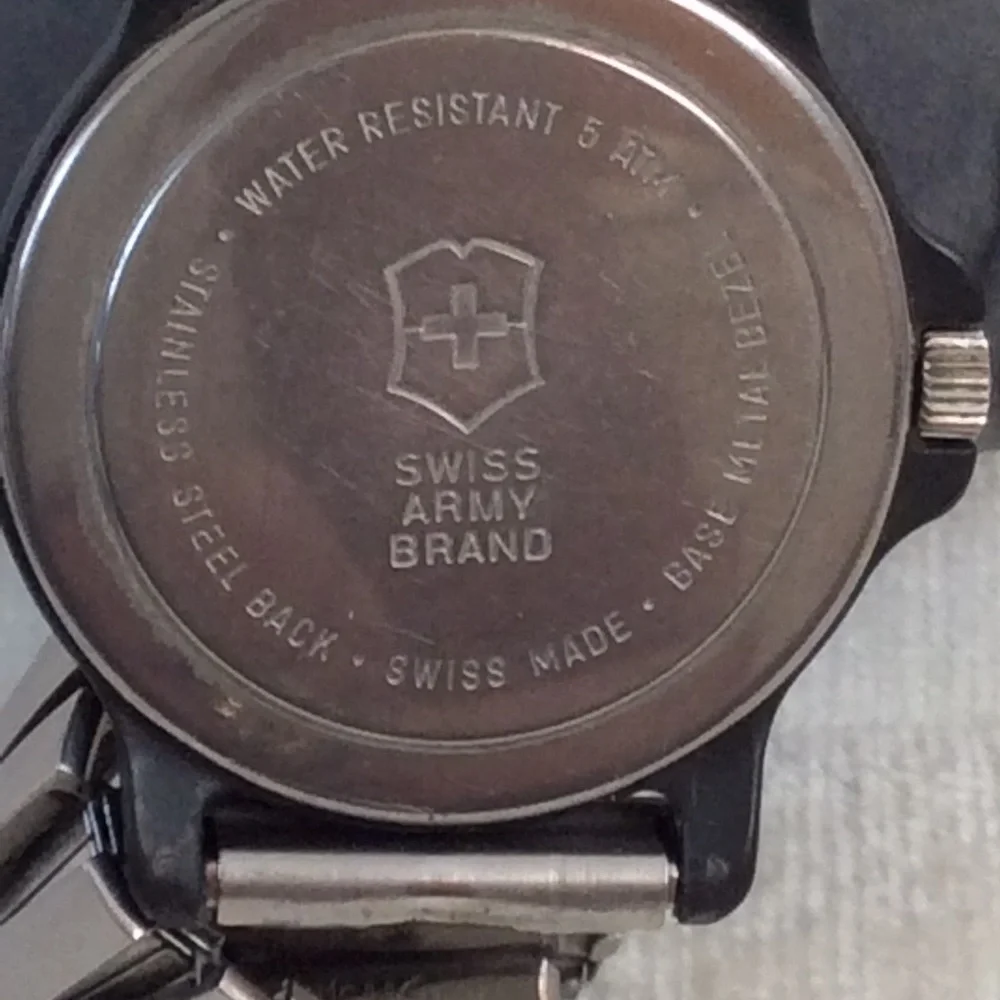 Vintage Victorinox Swiss Army Watch .